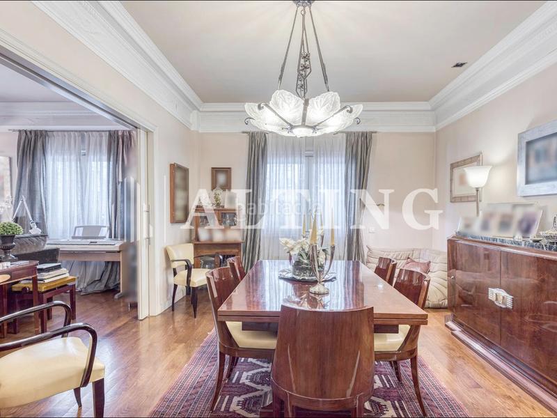 Foto 8a9ff1a6-c633-4e9a-a2c1-a3d9e5c44dc8. Piso exclusiva vivienda con gran terraza en finca catalogada en Barcelona
