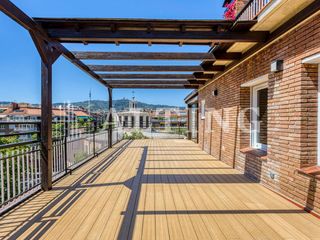 Affitto Appartamento in Calle ganduxer 34. Espectacular ático a estrenar con terraza de 60 m2 junto a turó
