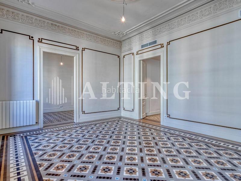 Foto 14508d82-f16a-4388-bb46-515e69ff7cb7. Rent office space with heating in Dreta de l´Eixample Barcelona