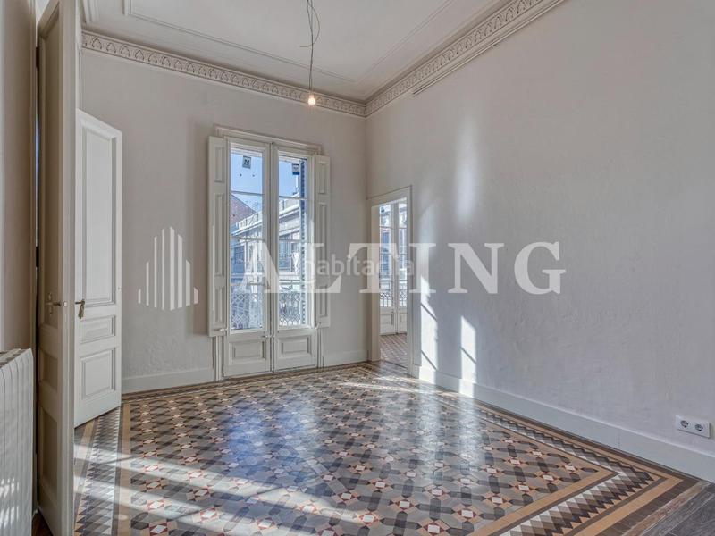 Foto 237edc2f-722b-4e96-8637-d9cb3a2e41c4. Rent office space with heating in Dreta de l´Eixample Barcelona