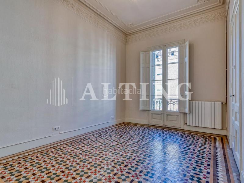 Foto 2717dced-053d-442c-aacc-90cb03008a1a. Rent office space with heating in Dreta de l´Eixample Barcelona