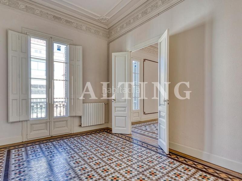 Foto 5ff54158-5f08-421a-8a52-3e4fbd2d34ea. Rent office space with heating in Dreta de l´Eixample Barcelona