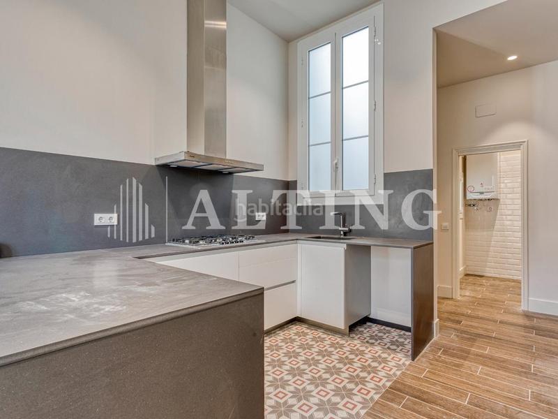 Foto d0769ee3-ca34-4b3d-a129-3fb7d782f170. Rent office space with heating in Dreta de l´Eixample Barcelona