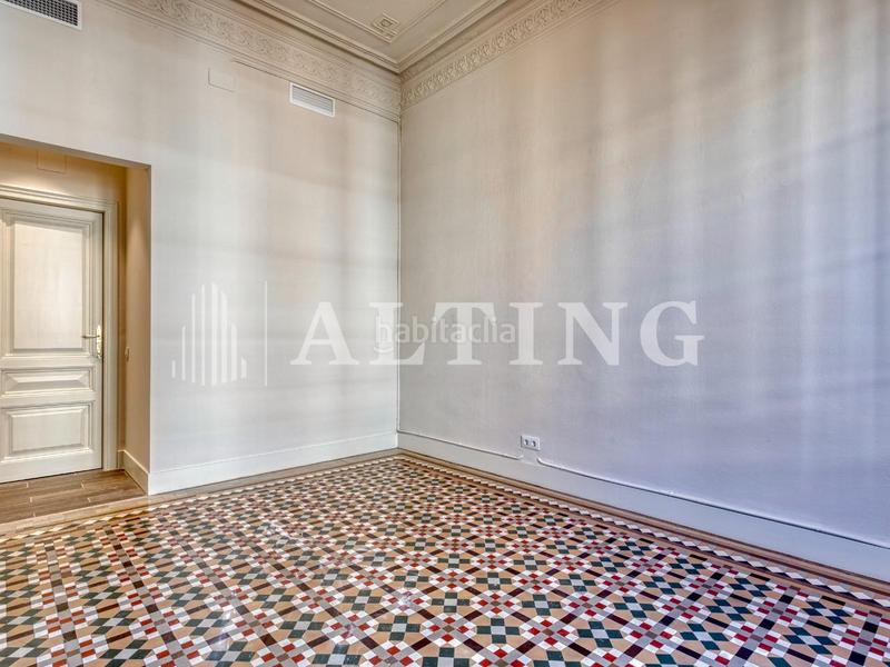 Foto edba7984-180b-4aa5-8592-1a90ebf15c64. Rent office space with heating in Dreta de l´Eixample Barcelona