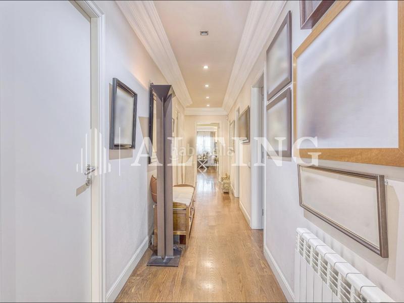 Foto 8124758f-623c-4538-8874-5cf0d0c351c4. Oficina potencial oficina con gran terraza en venta en sant gervasi en Barcelona