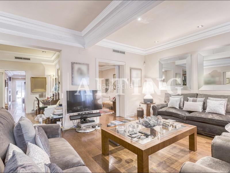 Foto fd37c675-500b-40cc-9e5d-eaca51b21cc1. Oficina potencial oficina con gran terraza en venta en sant gervasi en Barcelona