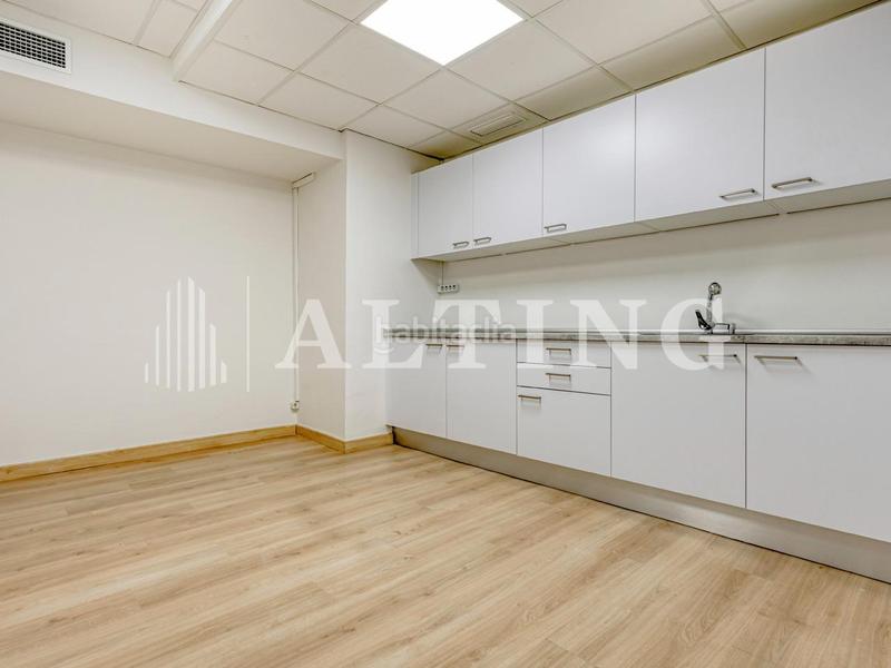 Foto 2d391c0a-9933-4d4d-9122-b8cd27a20555. Location bureau dans calle travessera de les corts 241 dans Barcelona