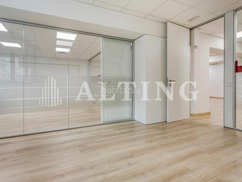 Foto b9ac3d91-2e1a-44d6-9ce5-5a535e71d4e6. Miete büro in calle travessera de les corts 241 in Barcelona