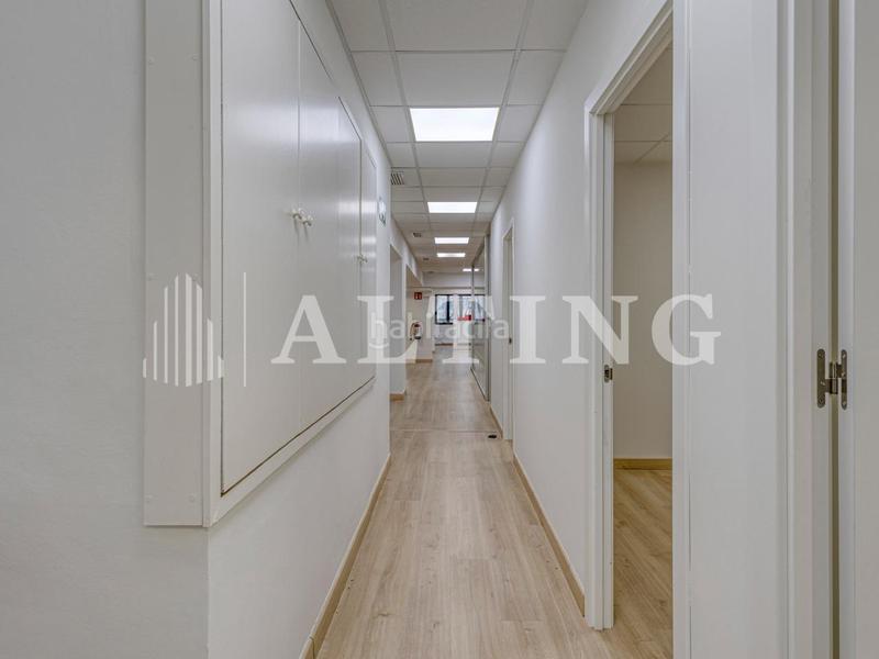 Foto e4a43fdd-7784-46be-9641-43768f52a67d. Miete büro in calle travessera de les corts 241 in Barcelona