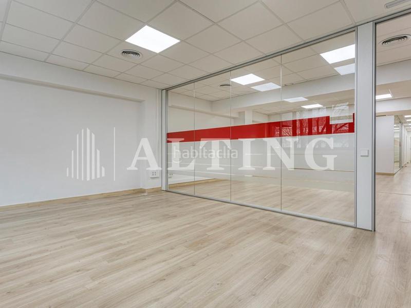 Foto ff608dc7-7032-49bf-9c9e-71e60d603649. Miete büro in calle travessera de les corts 241 in Barcelona