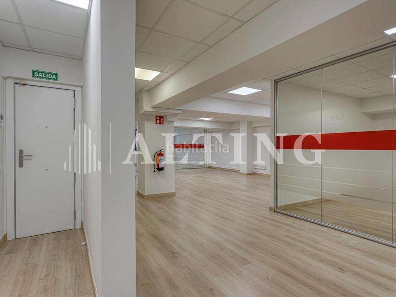 Foto 306f46f2-4304-4e82-89a6-69f79709b63f. Rent office space in calle travessera de les corts 241 in Barcelona