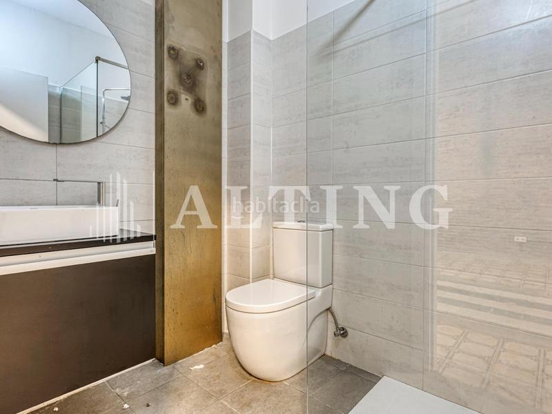 Foto dbce4cbb-12a4-4e96-8da7-effb2445f213. Location local commercial dans El Poble Sec - Parc de Montjuïc Barcelona