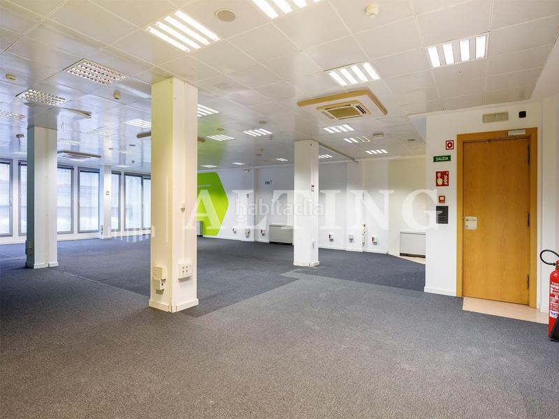 Foto 29abcd9c-ce22-4f16-8cfc-2c61a10d640f. Miete büro mit heizung in Dreta de l´Eixample Barcelona