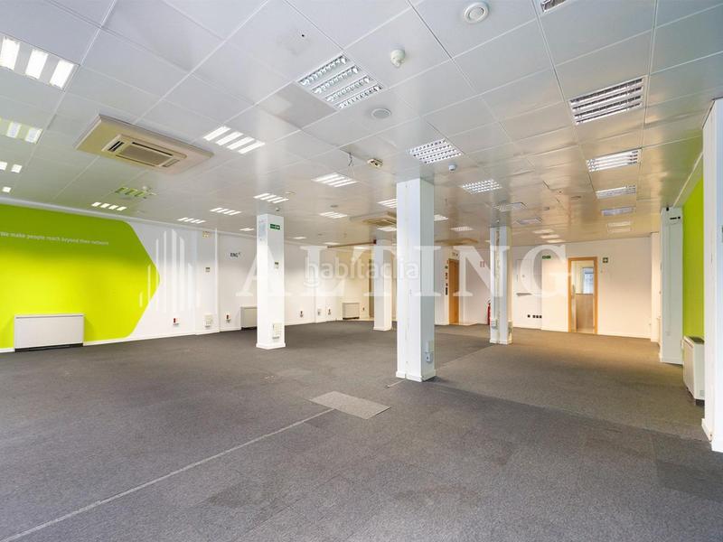 Foto 45236438-1624-49c7-ba73-d26cf6e4bdba. Miete büro mit heizung in Dreta de l´Eixample Barcelona