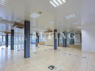 Location Bureau  Carrer consell de cent. Oficinas en alquiler de 571m2 en consell de cent