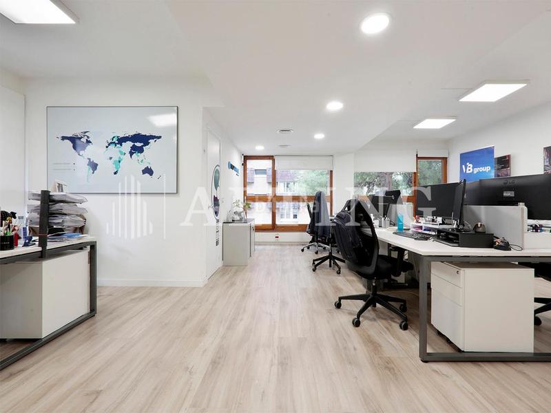Foto 37471252-e793-4950-9db7-60def5f3de04. Alquiler oficina excelentes oficinas en alquiler junto al paseo de manuel girona en Barcelona