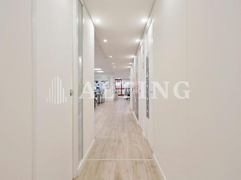 Foto fe2ae627-37c7-4657-8856-a8bdfee8ff7b. Alquiler oficina excelentes oficinas en alquiler junto al paseo de manuel girona en Barcelona