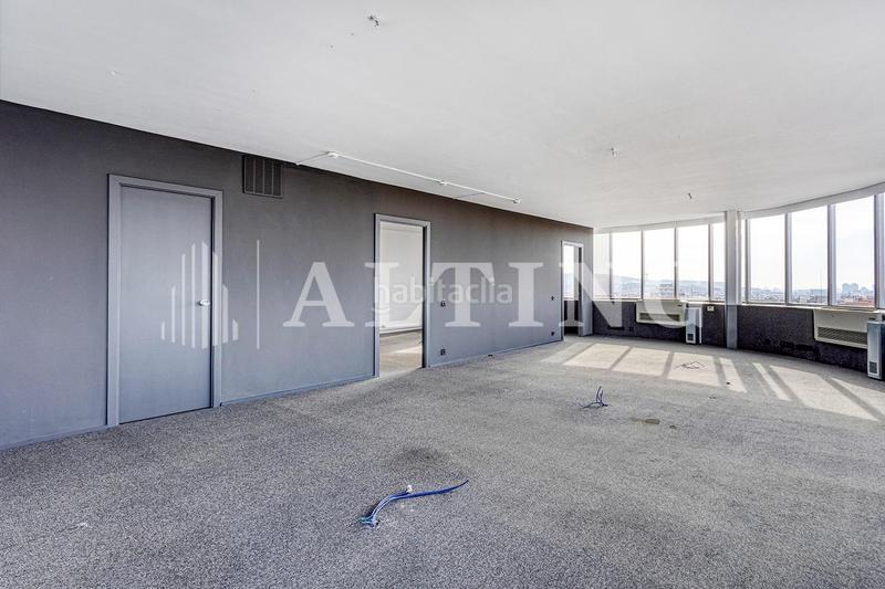 Foto 1d496bca-33e0-41ea-b440-719ee31055c0. Location bureau avec chauffage dans Barri de les Corts Barcelona