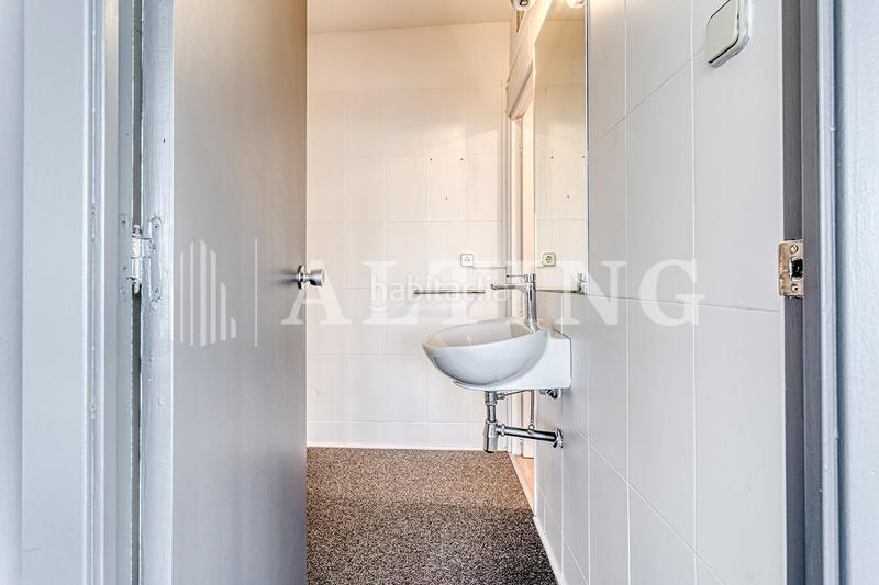 Foto 30d7a2d7-d0e8-4cdb-8d08-c5933b70b2c4. Location bureau avec chauffage dans Barri de les Corts Barcelona