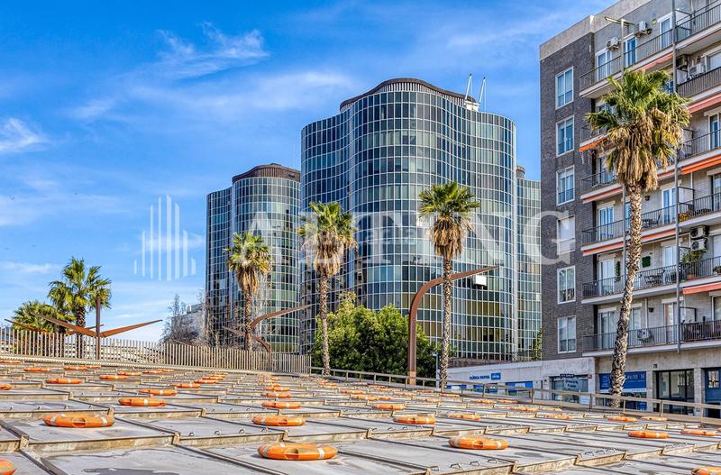 Foto 350637fc-e776-49c3-9a77-129bc24f7e01. Location bureau avec chauffage dans Barri de les Corts Barcelona