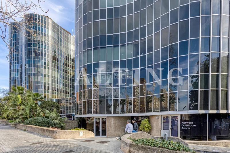 Foto 9a42ac45-75c4-444f-99a1-7564d224c0ee. Location bureau avec chauffage dans Barri de les Corts Barcelona