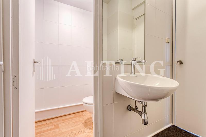 Foto 90a1ff86-b9ca-410d-81b5-d9a45c41a395. Miete büro mit heizung in Barri de les Corts Barcelona