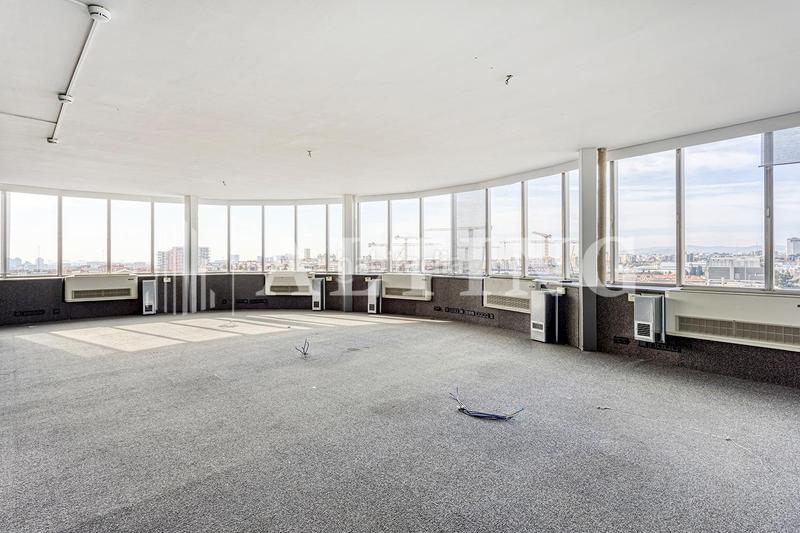 Foto a0b2c104-bb2c-4ae9-a92e-edad4845163a. Miete büro mit heizung in Barri de les Corts Barcelona