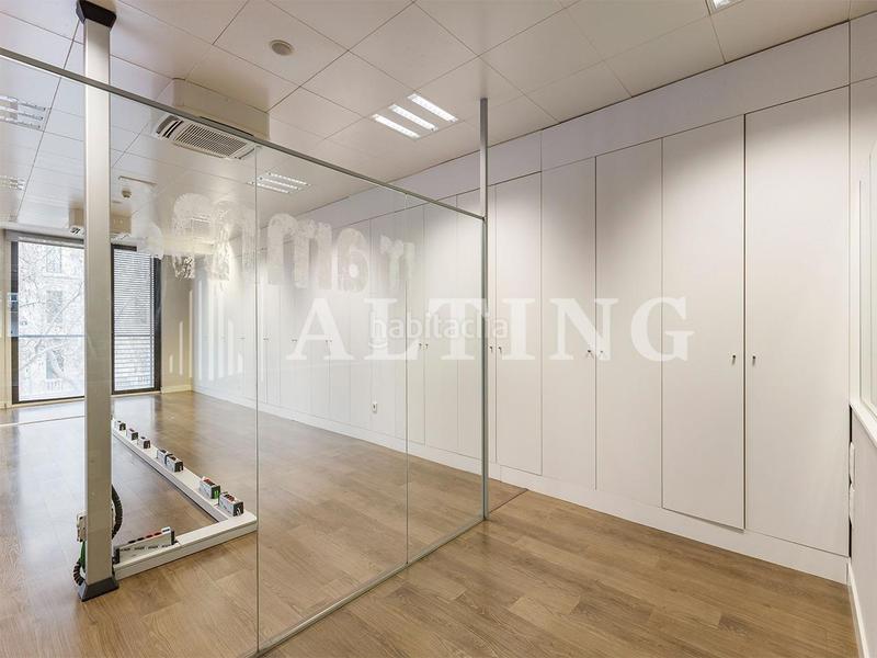 Foto 10041492-e6af-46d6-bc4a-aded6229d40a. Affitto ufficio con riscaldamento in Dreta de l´Eixample Barcelona