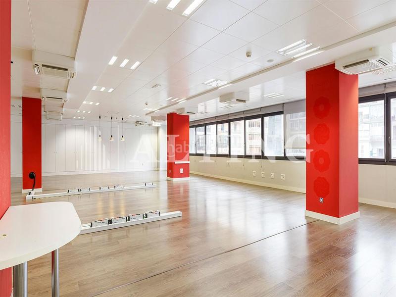 Foto fbccbbf1-dfc5-4a14-823c-4a243afa10dd. Lloguer oficina amb calefacció a Dreta de l´Eixample Barcelona