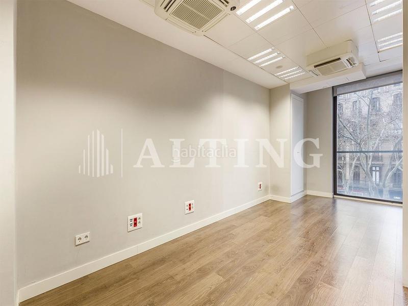 Foto 9ddccbf4-a296-41f9-b6eb-e48230993a28. Location bureau avec chauffage dans Dreta de l´Eixample Barcelona