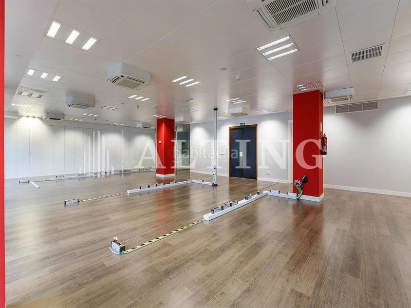 Foto 47245b6c-e2d8-4245-a336-633e655a345e. Miete büro mit heizung in Dreta de l´Eixample Barcelona