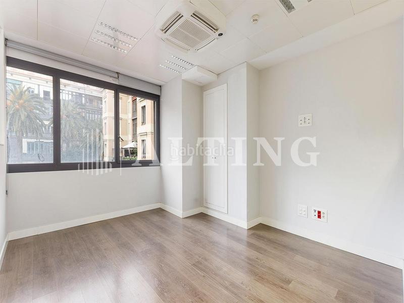 Foto 7aa949d0-ecb5-4bb2-a83c-113267af5344. Miete büro mit heizung in Dreta de l´Eixample Barcelona