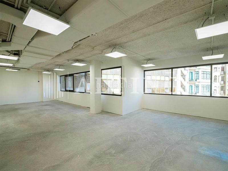 Foto 877e2b5f-96ce-429a-8997-cd5b964f78dd. Miete büro mit heizung in L´Antiga Esquerra de l´Eixample Barcelona