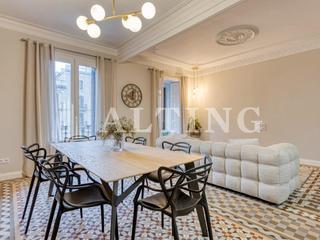 Piso  Carrer arago. Fantástico piso totalmente reformado en venta junto a la calle b