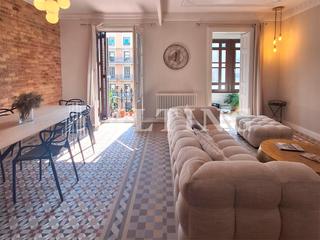 Appartement  Carrer arago. Fantástico piso totalmente reformado en venta junto a la calle b