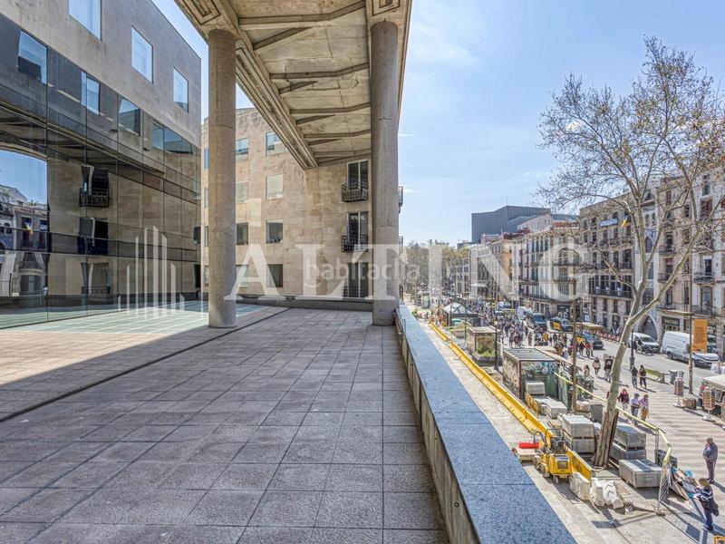 Foto b8d4ec9b-5428-4d09-a619-ba30ca8344a0. Rent office space with heating in Gòtic Barcelona