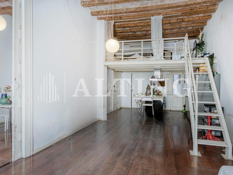 Foto 5fcdfbd3-f079-4aa4-9c78-42b2bd61f92e. Piso magnífica propiedad reformada en finca señorial junto a las ramblas en Barcelona