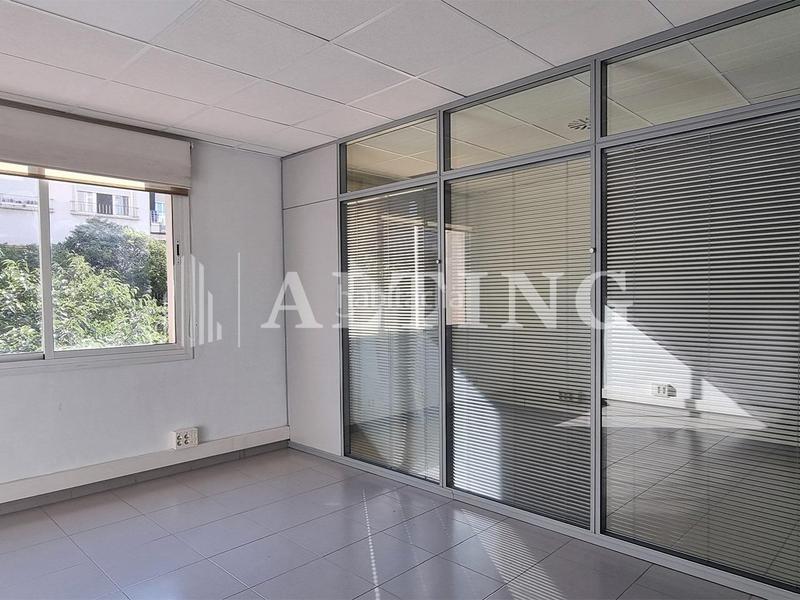 Foto 55cb7bf0-463a-418f-85de-a49db435ac5f. Miete büro in La Nova Esquerra de l´Eixample Barcelona