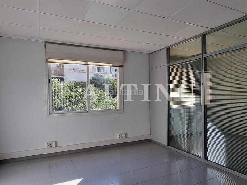 Foto e29c3f7a-022d-4c55-b505-5693b2120432. Miete büro in La Nova Esquerra de l´Eixample Barcelona