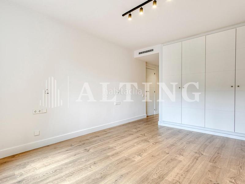 Foto 56dc5337-4037-48d7-8f9b-c9f07e3da399. Alquiler piso fabuloso piso de 143m con terraza en ganduxer con gregori taumaturg en Barcelona