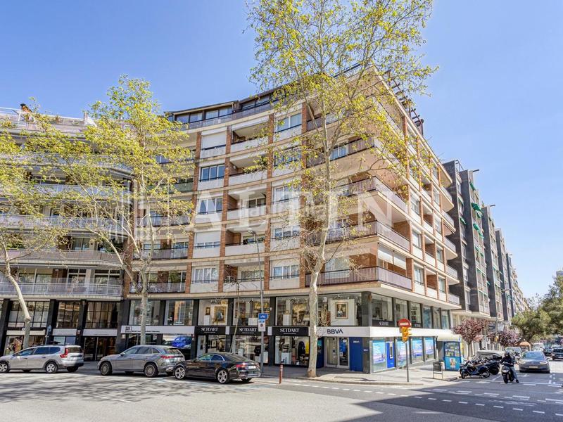 Foto cad0a05a-f638-4a49-9ec7-572f554e61f8. Alquiler piso fabuloso piso de 143m con terraza en ganduxer con gregori taumaturg en Barcelona