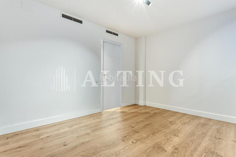 Foto ed68c3a7-210b-41ba-89df-6a25672ef857. Alquiler piso fabuloso piso de 143m con terraza en ganduxer con gregori taumaturg en Barcelona