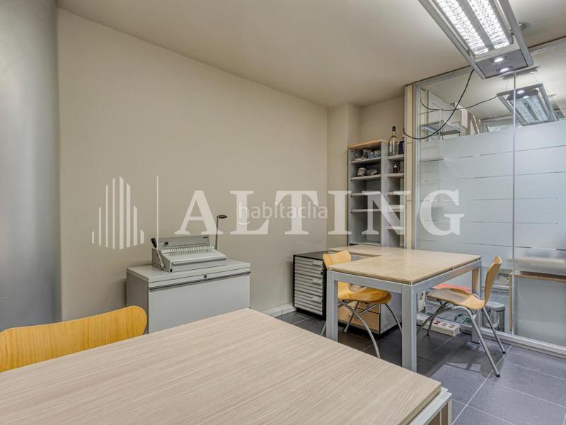 Foto a2868650-38fe-4fcd-8aec-e26e5b67651c. Alquiler oficina exclusivo local comercial de 190 m en Sarriàpedralbes con amplia fachada acristalada en Barcelona