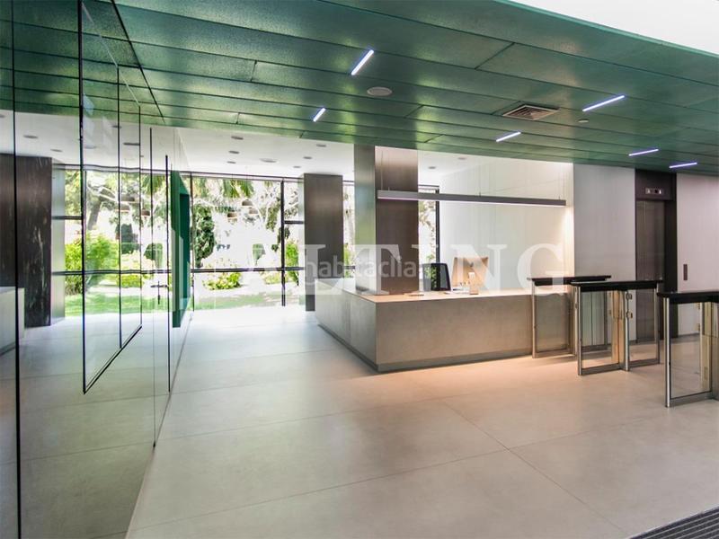 Foto 4252bb1f-11d1-4c17-bbb1-f77af04b8deb. Rent office space with heating in Pedralbes Barcelona