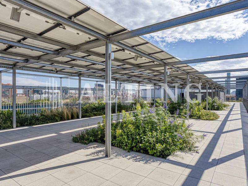 Foto a36c221d-80e5-469c-9270-4835a68cfaea. Location bureau avec chauffage dans Provençals del Poblenou Barcelona