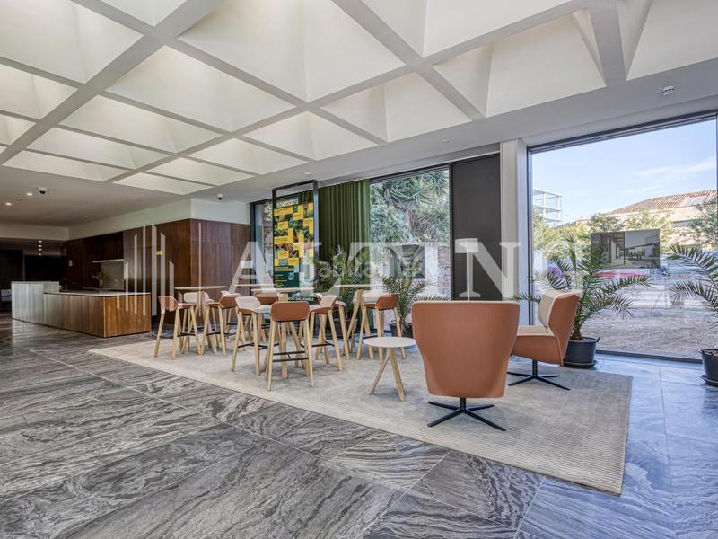 Foto f42fbf37-ca7a-439b-bcdd-0a3acc11ba15. Location bureau avec chauffage dans Provençals del Poblenou Barcelona