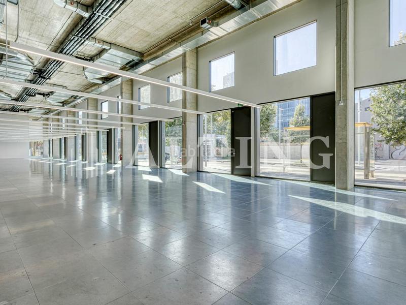 Foto f06a5d40-f2e7-445b-9aca-39ceb2969345. Miete büro mit heizung in Provençals del Poblenou Barcelona