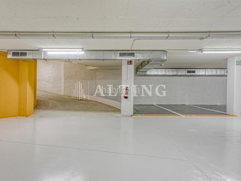 Foto f6c1cc56-c61c-49b2-99ff-f8417ad79b0e. Location parking voiture dans calle alfons xii 10 dans Barcelona