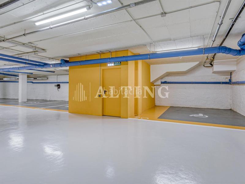 Foto eca344ac-b734-4d42-b30d-9f99556066b9. Rent car parking in calle alfons xii 10 in Sant Gervasi - Galvany Barcelona