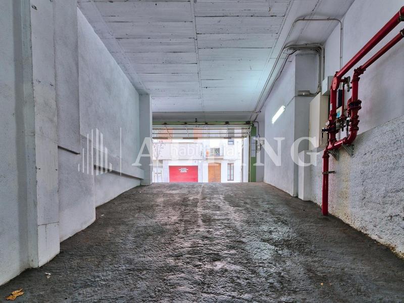 Foto acf28f7b-c02a-4c70-8cd4-9e7ab4e16f7c. Affitto posto auto in carrer aragó 562 in El Clot Barcelona